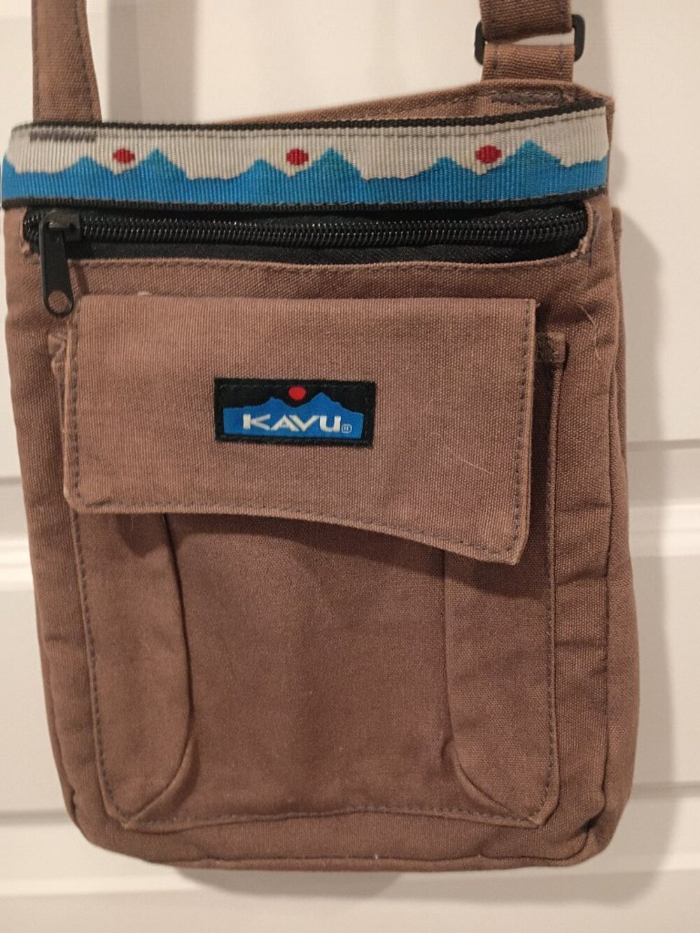KAVU Brown Chestnut Canvas Keeper Crossbody Bag Adj Strap Flap Pocket Logo